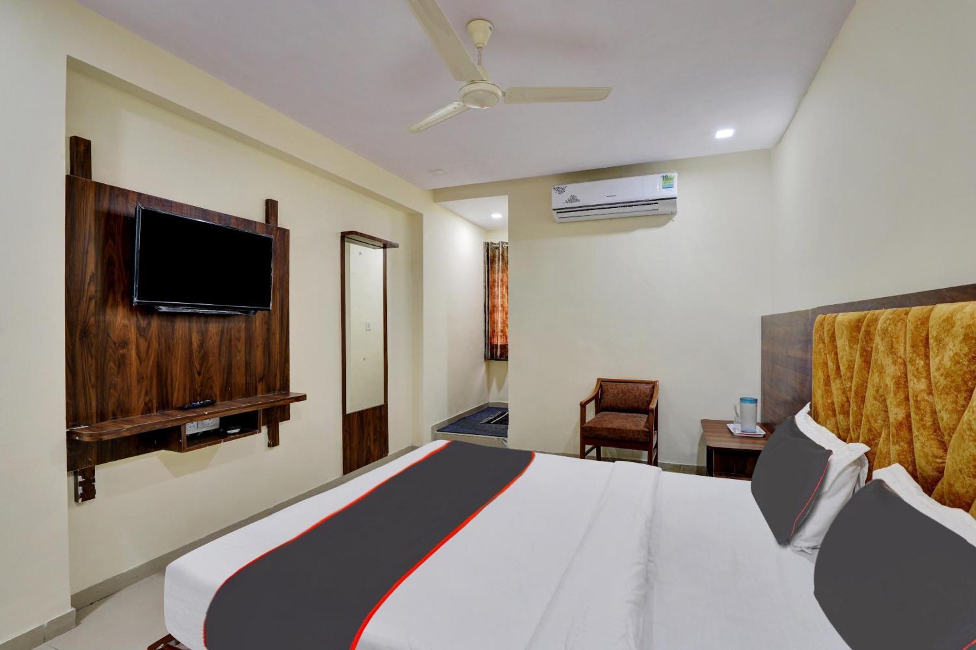Hotel O Neelkamal Ахмедабад Экстерьер фото